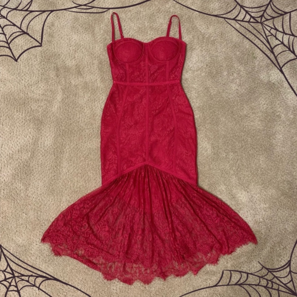 FashionNova A little saucy lace midi dress red size small